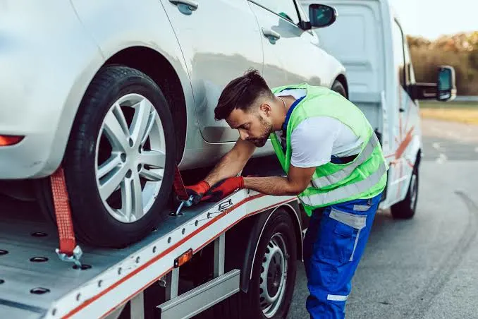 What Modern Automotive Towing Services Actually Do
